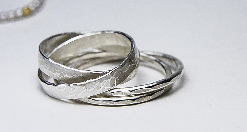Dobbelt ringe i sterling sølv, to ringe som hænger sammen